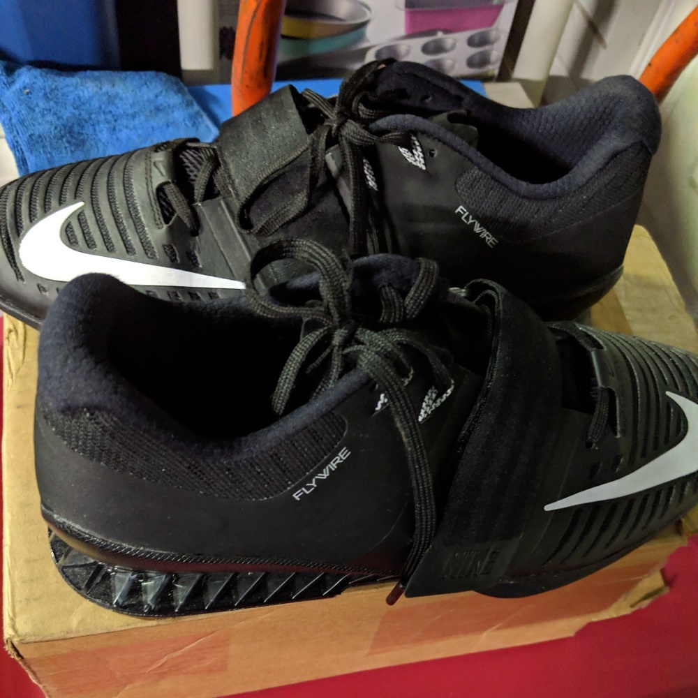 NIKE | Romaleos 3 | Black